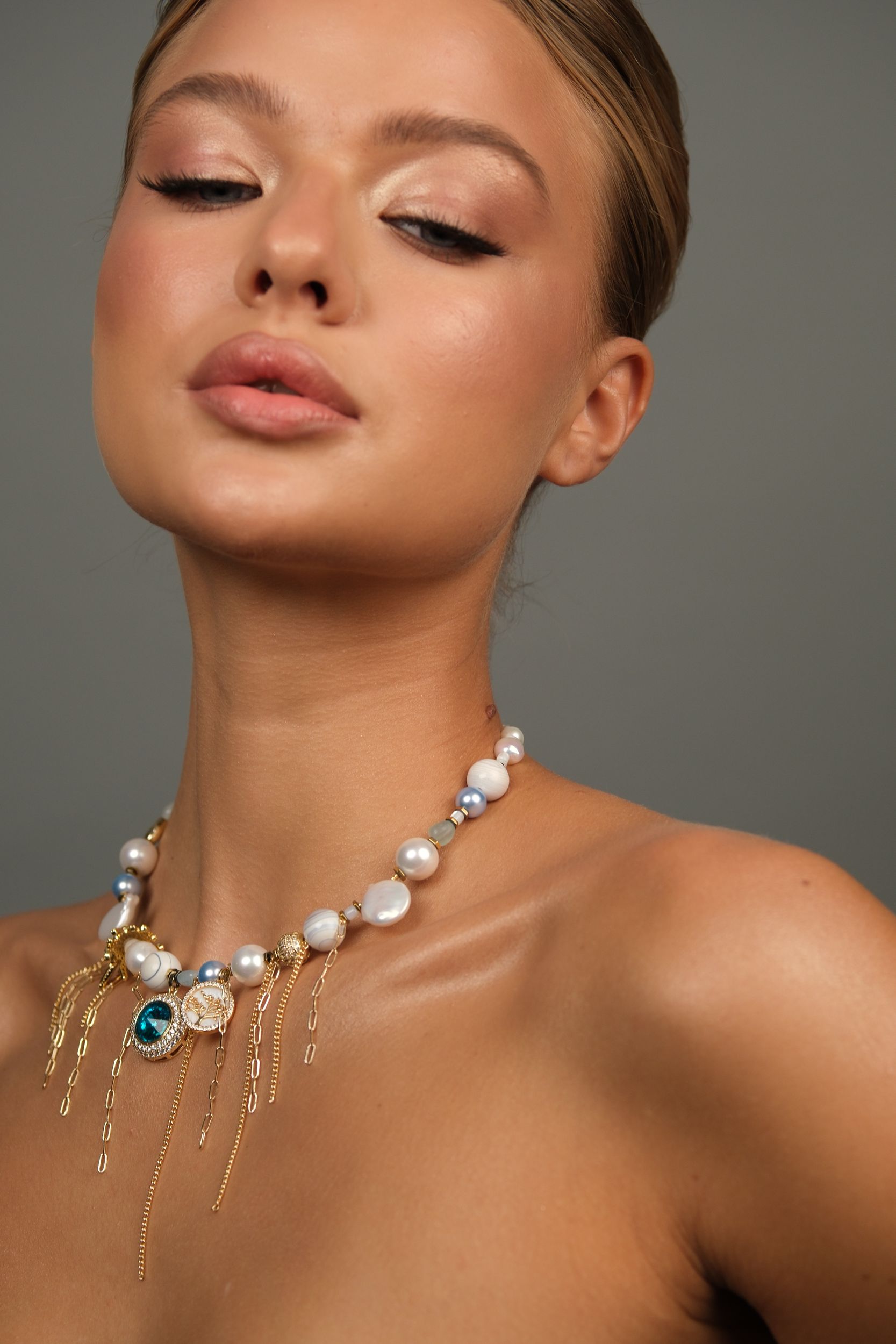 Колье «Ice perla» с натуральным жемчугом, аквамарином и агатом - фото 3