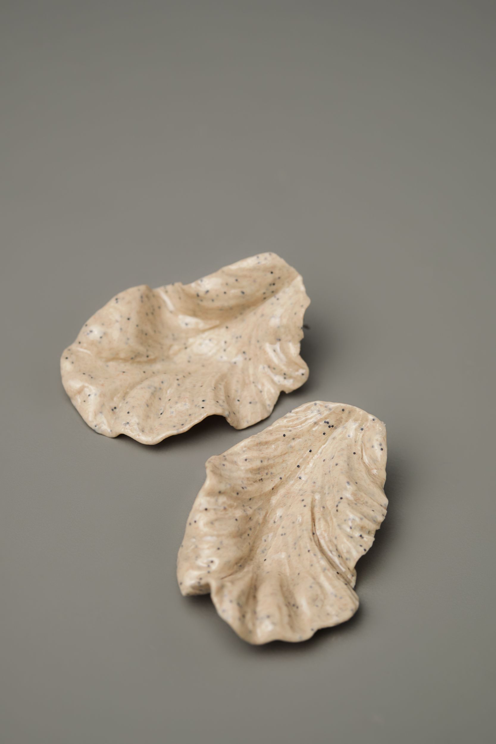 Серьги «Лепестки» мраморные - фото 4