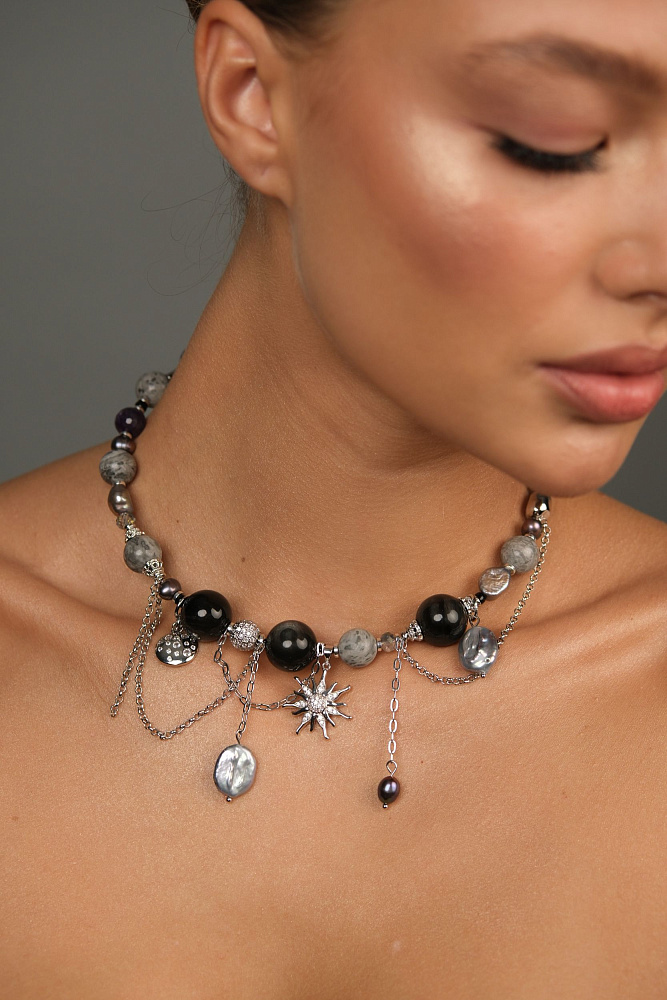 Колье «Black & Grey» с натуральным жемчугом, аметистом и обсидианом